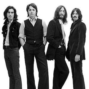 ビートルズの1963年5月付けのサイン入りアルバムが約200万で落札される