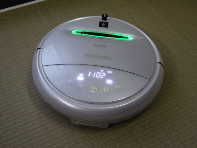 シャープ、関西弁ほか4言語を話せるロボット掃除機「COCOROBO」 | マイ 