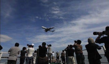 飛行機に萌える女子限定 プロカメラマンによる飛行機写真の撮影ツアー マイナビニュース