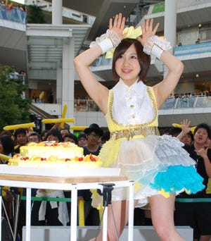 小野恵令奈、シングルイベントで「AKB48も応援しつつ、私も頑張りたい」