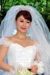 東貴博と安めぐみが結婚披露宴 安の純白ドレス姿に Maxキレイです マイナビニュース