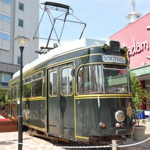 広島電鉄「ドルトムント電車」改装した「トランヴェール・エクスプレス」