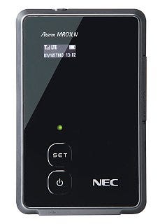 NECアクセステクニカ、スマホへの給電機能を搭載したLTE対応モバイルルータ