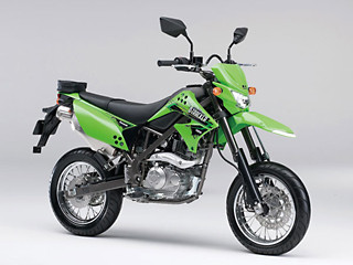 カワサキ、「D-TRACKER 125」と「KLX125」の2013年モデルを発表