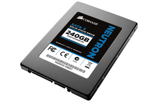 CORSAIR、東芝製NANDフラッシュを採用したSATA3.0対応高速SSD