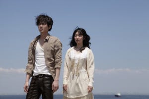 綾野剛&黒木華ダブル主演映画『シャニダールの花』の公開が決定!