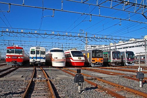 東武鉄道が12 2 12東武ファンフェスタ 開催 丸目 8000系が直行運転 マイナビニュース