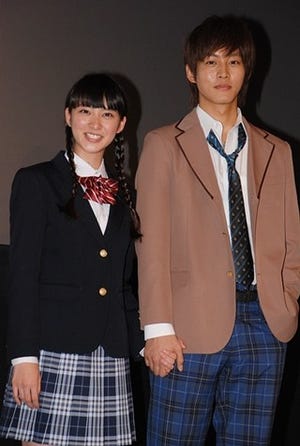 武井咲、役柄になりきり「松坂桃李と…恋をはじめます」と交際宣言!