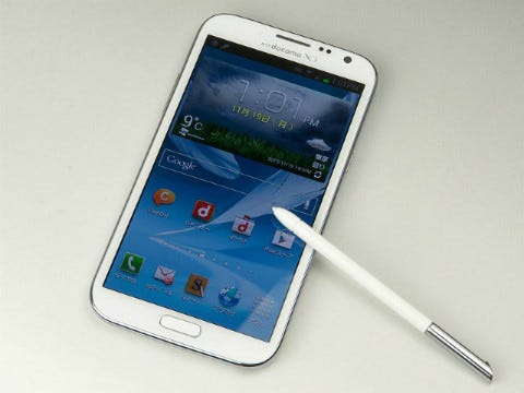 大画面ディスプレイ搭載スマホ Galaxy Note Ii Sc 02e が発売 進化したsペンの使い勝手を早速チェック 1 ページバディとエアビュー機能をチェック マイナビニュース