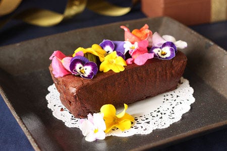 食べられる花のケーキ ショコラ フルール が新発売 マイナビニュース