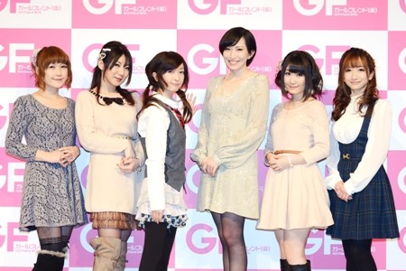 ガールフレンド 仮 異色コラボ会に佐藤利奈や原田ひとみら声優6人集結 マイナビニュース