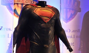 新スーパーマンで衣装を変更した理由とは -『マン・オブ・スティール』