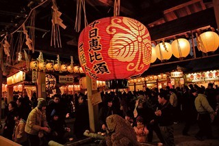 福岡県十日恵比寿神社の正月大祭は芸妓衆の「かち詣り」など大にぎわい!