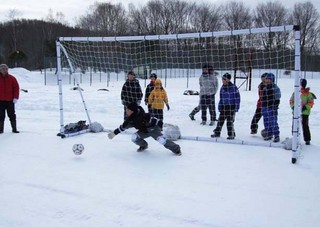 北海道にて体中で雪と戯れる!　平取牛をめぐる「全道PKグランプリ」とは?