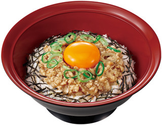 「すき家」より女性向けサイズの「新とりそぼろ丼」販売