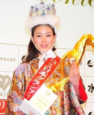 ミス日本2013、日大生の鈴木恵梨佳さんがグランプリ