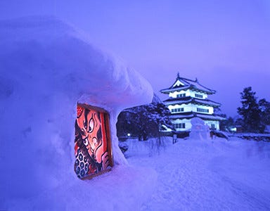 青森県弘前市で みちのく五大雪祭り の一つ 弘前城雪燈籠まつり 開催 マイナビニュース