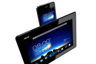 ASUS、LTEスマホ「PadFone Infinity」発表、ドッキングしてタブレットに