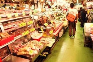 沖縄県の胃袋!　ディープな「第一牧志公設市場」で未知との遭遇