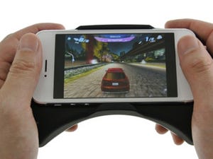 エバーグリーン、横画面ゲームを長時間サポートするiPhone 5用ホルダー