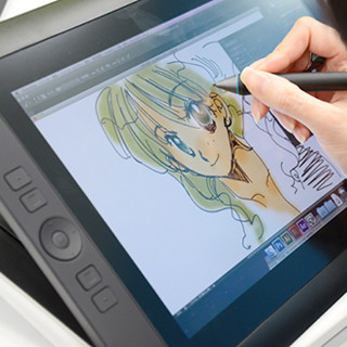 「Cintiq 13HD」はシロウトも楽しめるアイテム - 液晶ペンタブレット(ほぼ)初体験のデザイナーが使用感を語る