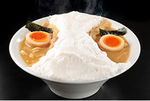 「変態仮面」がラーメン店とコラボ、麺の上にパンティーやおいなりさん!?