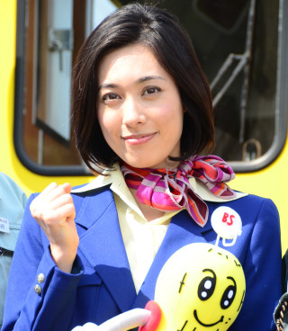 吹石一恵｢なんちゃって鉄子になってます｣ローカル鉄道が舞台のドラマで主演