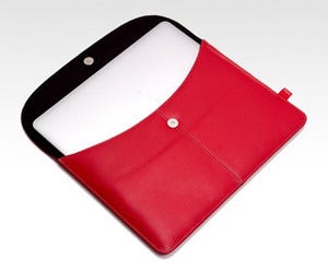 Toffee、本革製でカラフルなMacBook Air用スリーブケース"Toffee Envelope"