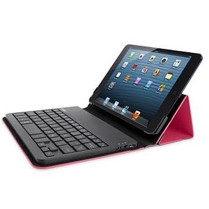 ベルキン、iPad miniとぴったりフィットのキーボードフォリオに新色ピンク