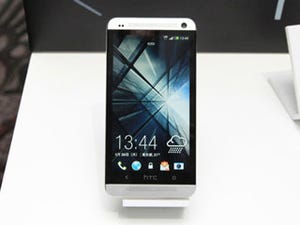 KDDI、「HTC J ONE」のホワイトメタルを6月1日より発売