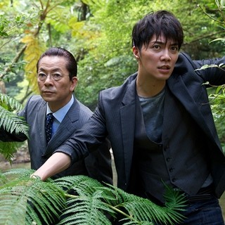 水谷豊&成宮寛貴の『相棒』が映画化! 及川光博との新旧相棒コンビ初共演も