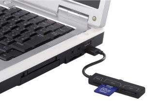 バッファロー、メディアが抜き挿ししやすい"どっちもUSB"採用カードリーダ