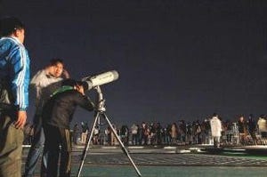 東京都、六本木ヒルズで夏至と七夕の日に星空観察会を開催