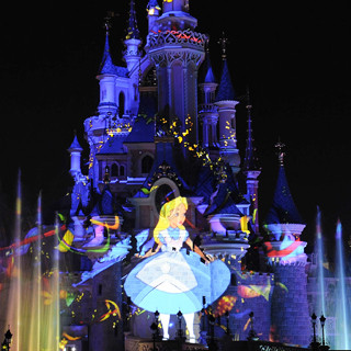 千葉県 東京ディズニーランドで30周年記念の写真展 篠山紀信の作品も展示 Tech 千葉県 東京ディズニーランドで30周年記念の写真展 篠山紀信の作品も展示 Tech