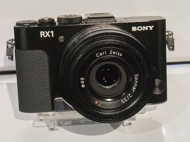 高付加価値コンデジの代表格「サイバーショット RX」に新モデル登場 - 「RX100II」「RX1R」発表会レポート | マイナビニュース