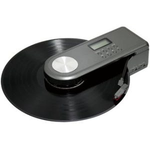 RWC、アナログレコード盤を挟んで再生するデジタルコンバーター
