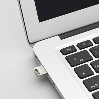 エレコム、メタルきょう体のコンパクトなUSB 3.0対応USBメモリ