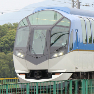 近鉄の観光特急「しまかぜ」京都駅へ - 伊勢志摩方面日帰りツアー9/25実施