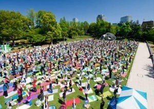 東京都・東京ミッドタウン、芝生の上で楽しむ無料エクササイズイベント開催