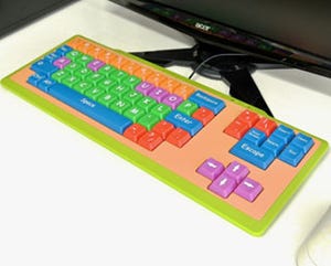 上海問屋、2cm角の大きいキーを採用したカラフルなキッズ用キーボード