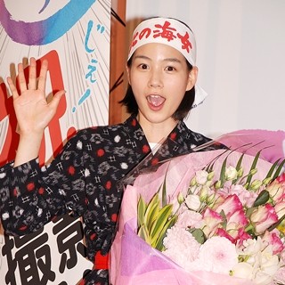 能年玲奈、『あまちゃん』撮影終了も続編を熱望! 「本当に特別な 能年玲奈、『あまちゃん』撮影終了も続編を熱望! 「本当に特別な