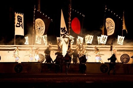 新潟県上越市で 謙信公祭 開催 2年ぶりとなるgacktの謙信姿も マイナビニュース