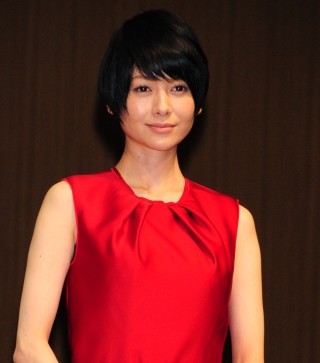 真木よう子、カッコいい男性の条件は「賢さとプロポーションとセンス!」