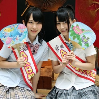 AKB48･佐々木&高橋、丸亀市の一日観光大使! 禁断の鐘に願ったこととは…?