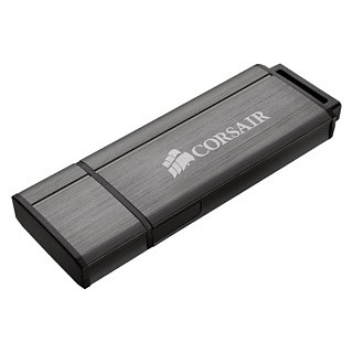 CORSAIR、アルミハウジングで耐久性が高い64GB/128GB/256GBのUSB 3.0メモリ