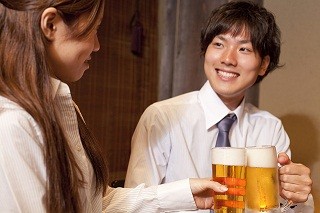 合コンで本当に出会えるのか - みんなどこで恋人を見つけているの?