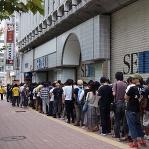『モンスターハンター4』ついに発売、早朝の渋谷に550人以上のハンターが長蛇の列