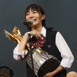 AKB48じゃんけん大会、松井珠理奈が8連続パーで制覇! 骨折した左手に験担ぎ
