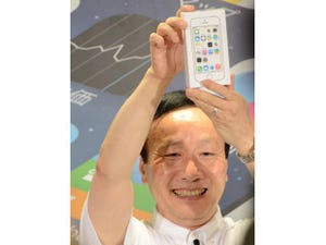 ドコモがiPhoneを発売、加藤社長がオープニングセレモニーで心境を語る