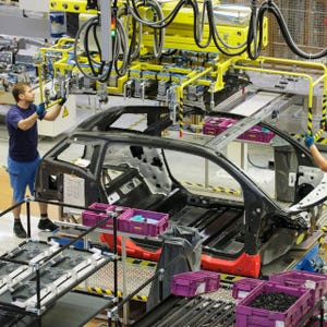 BMW、世界初のプレミアム電気自動車「i3」量産開始! 欧州諸国で11月発売へ